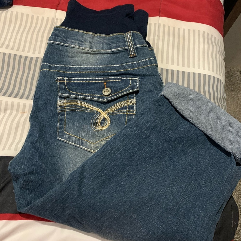 Maternity Capri